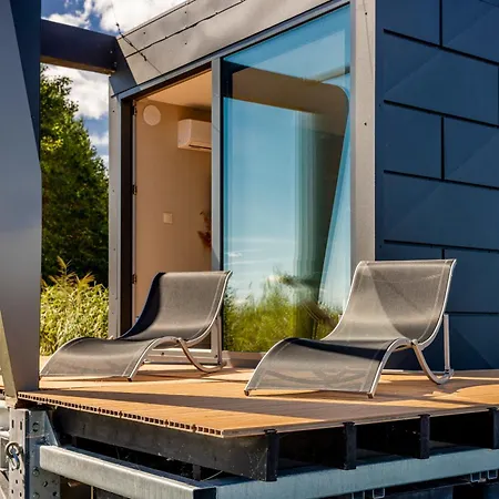Houseboat - Dom Na Wodzie Holiday home Regiel