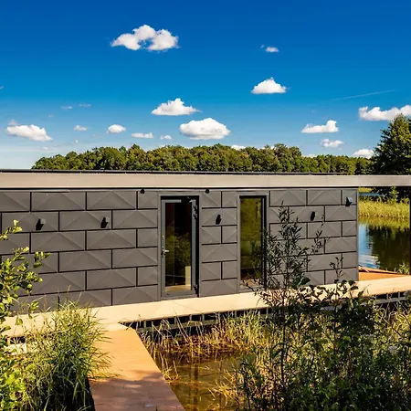 Houseboat - Dom Na Wodzie Holiday home *