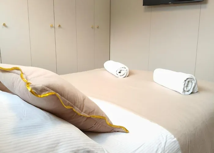 Houseboat - Dom Na Wodzie Regiel