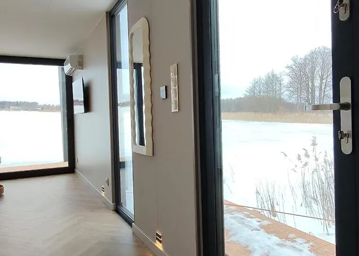 Houseboat - Dom Na Wodzie Holiday home Regiel